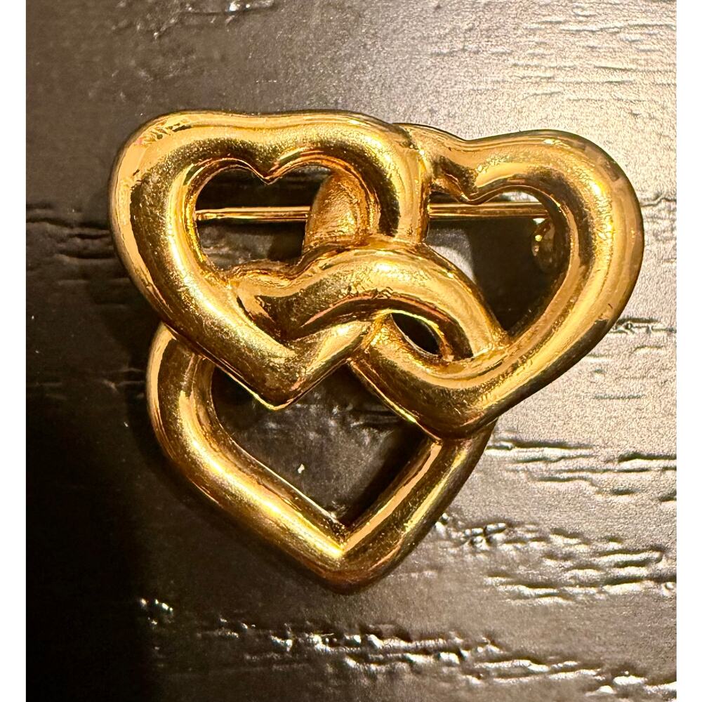 Vintage Signed Monet Gold Tone Double Heart Love Brooch